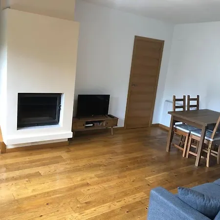 Duplex En Con Piscina דירה *